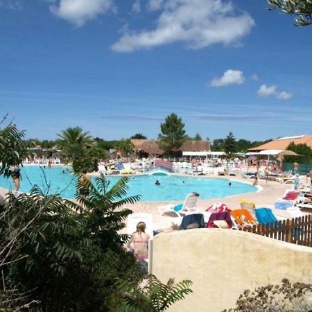 Mobile Home Ht De Gamme Climatise Dans Le Camping **** De La Reserve Gastes Εξωτερικό φωτογραφία