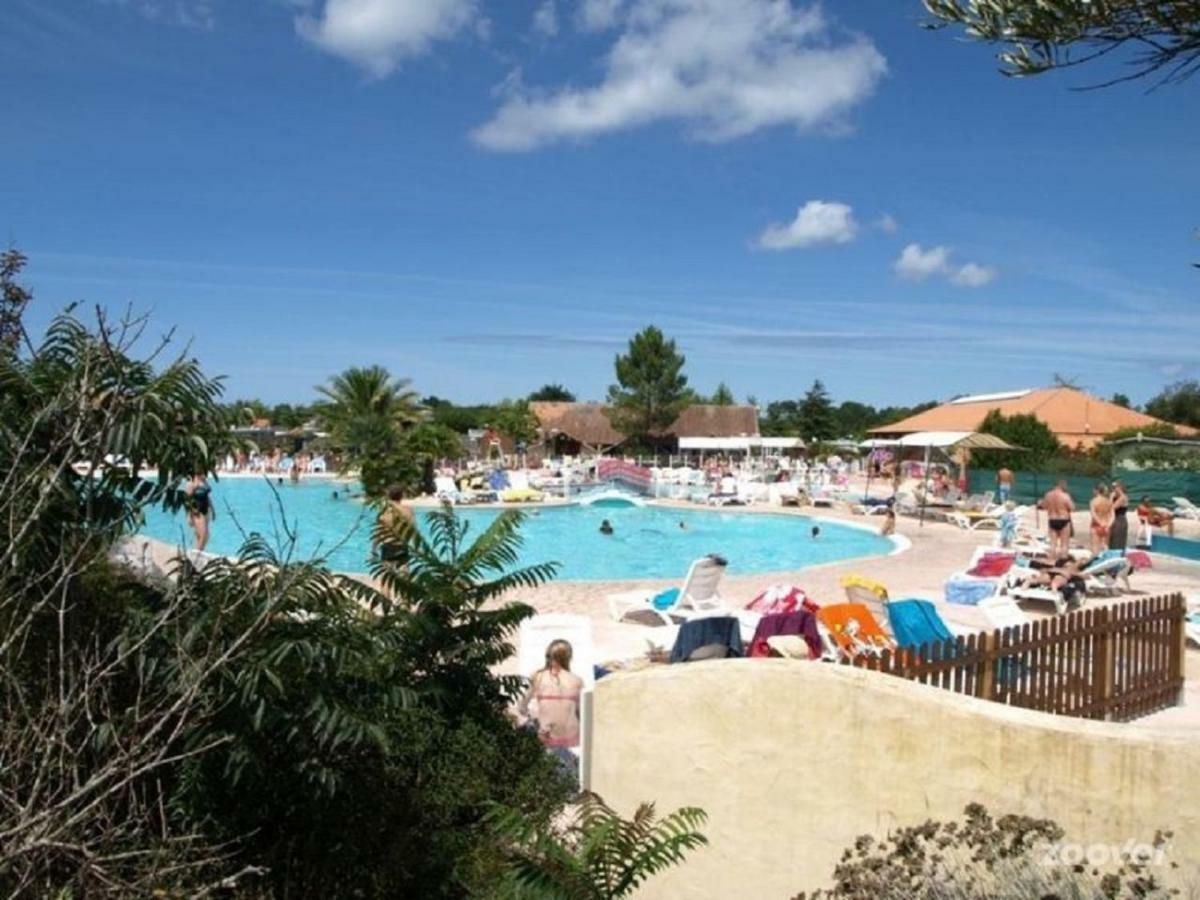 Mobile Home Ht De Gamme Climatise Dans Le Camping **** De La Reserve Gastes Εξωτερικό φωτογραφία