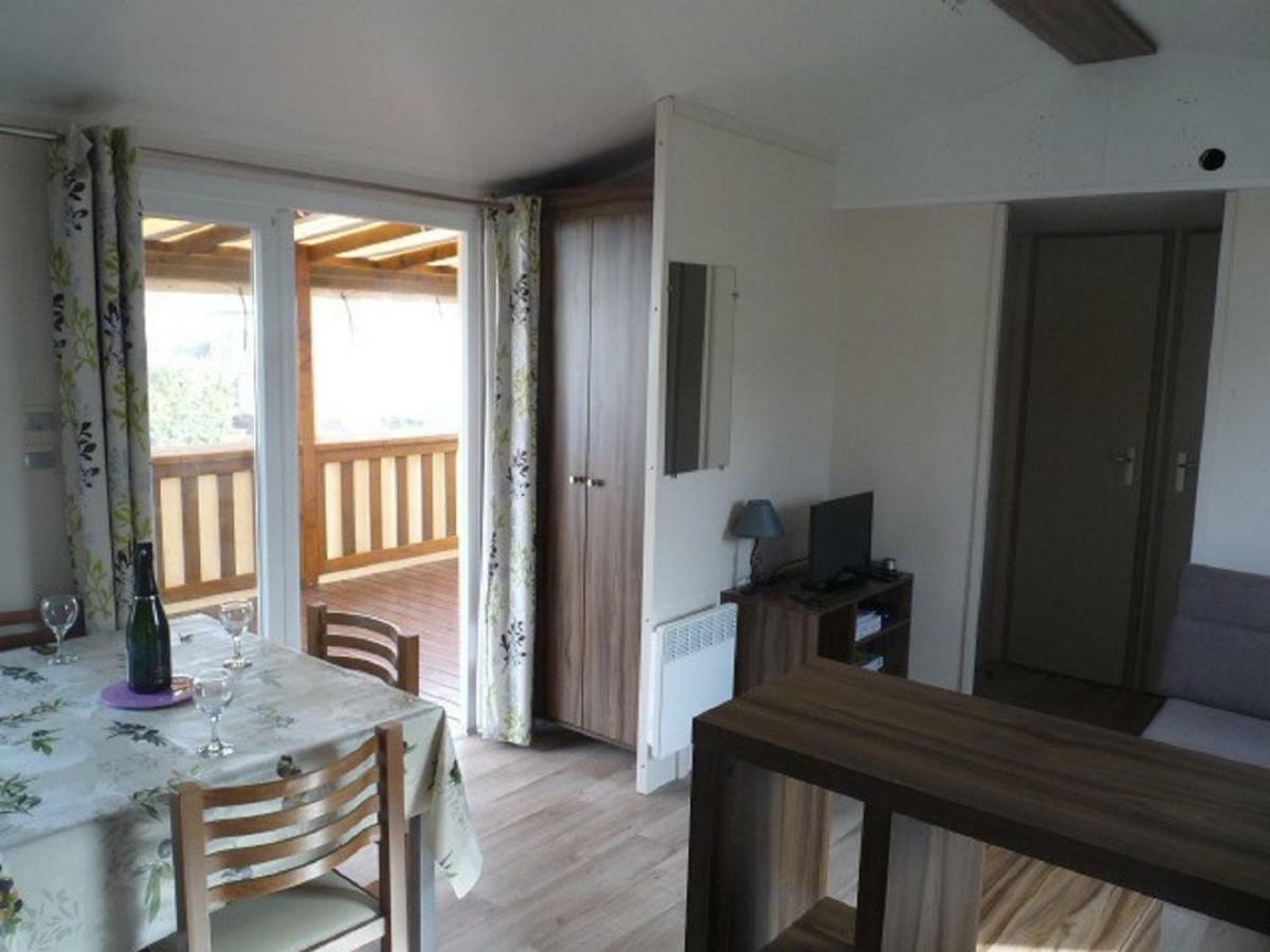 Mobile Home Ht De Gamme Climatise Dans Le Camping **** De La Reserve Gastes Εξωτερικό φωτογραφία