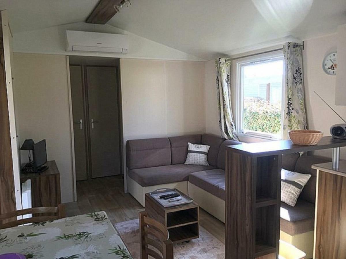 Mobile Home Ht De Gamme Climatise Dans Le Camping **** De La Reserve Gastes Εξωτερικό φωτογραφία